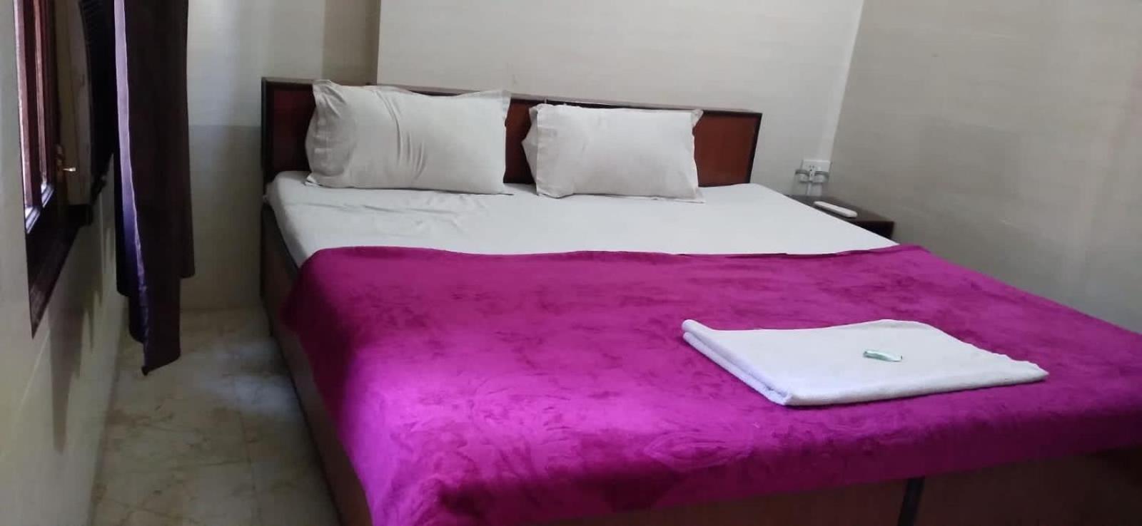 Raja Guest House -- Jalandhar Railway Station -- For Family, Couples, Travellers Exteriér fotografie