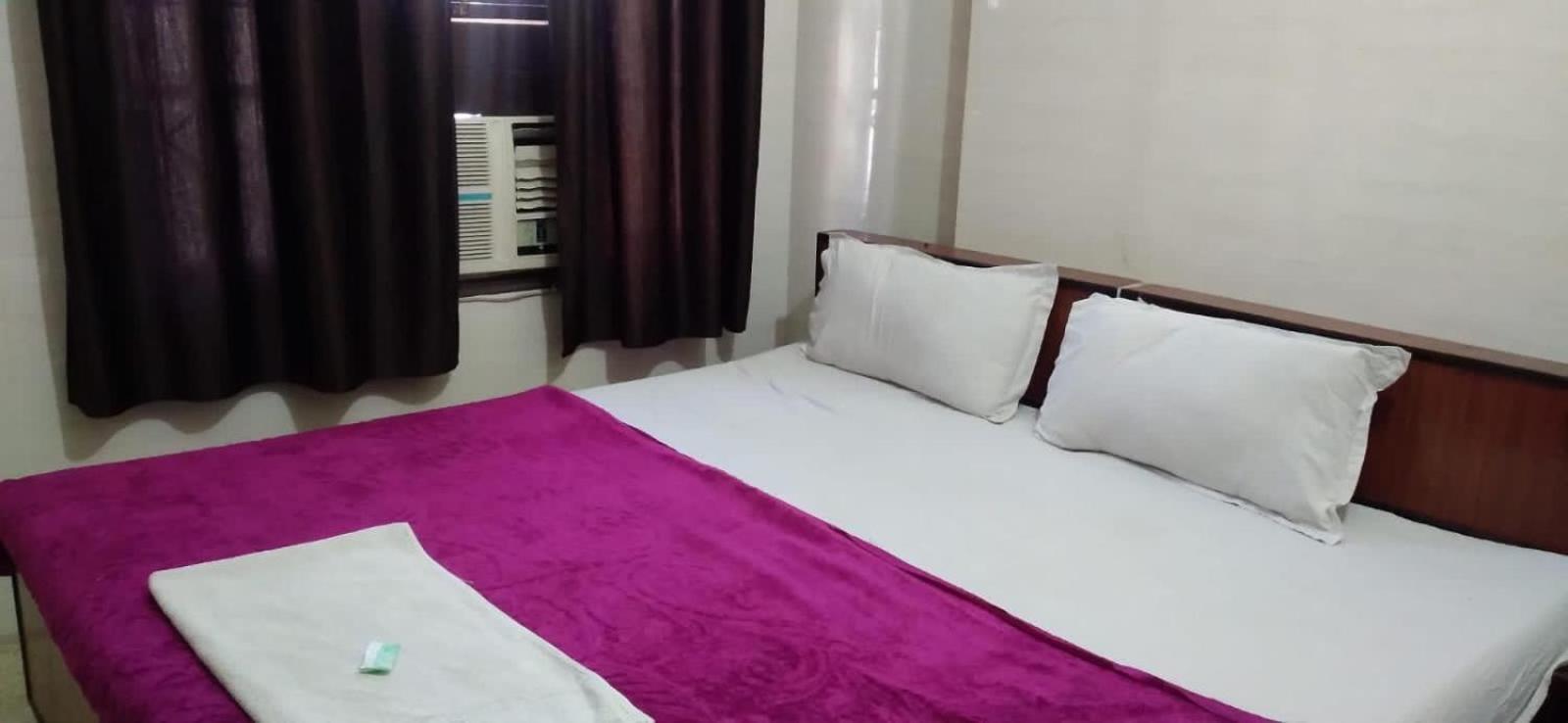 Raja Guest House -- Jalandhar Railway Station -- For Family, Couples, Travellers Exteriér fotografie